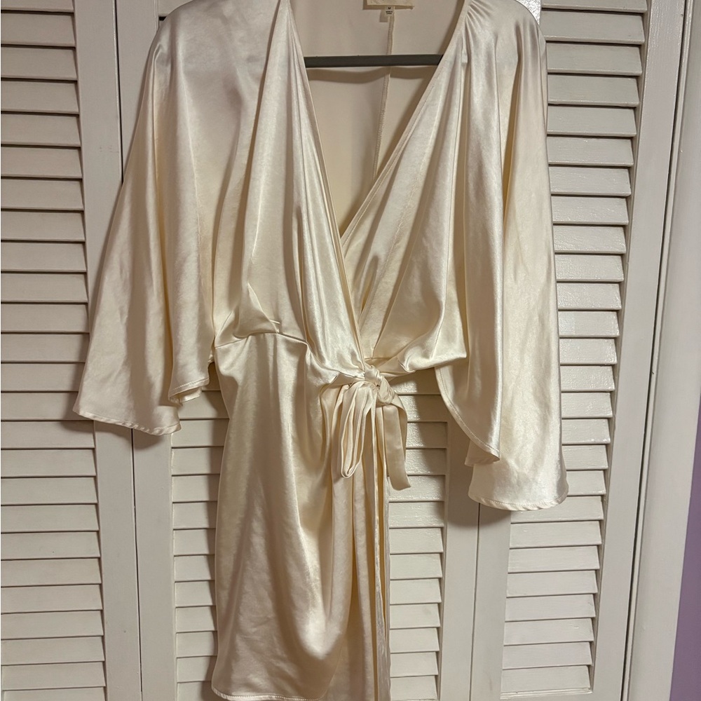 Elegant Cream Satin Robe